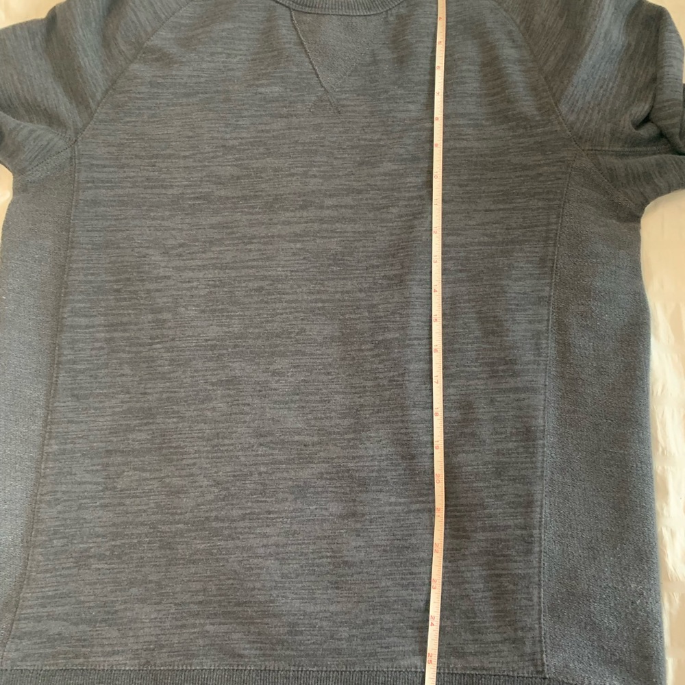 Champion Sweatshirt - Picture 12 of 16